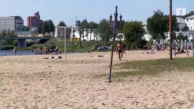Ярославские сотрудники МЧС проверили Центральный пляж в парке «Подзеленье»