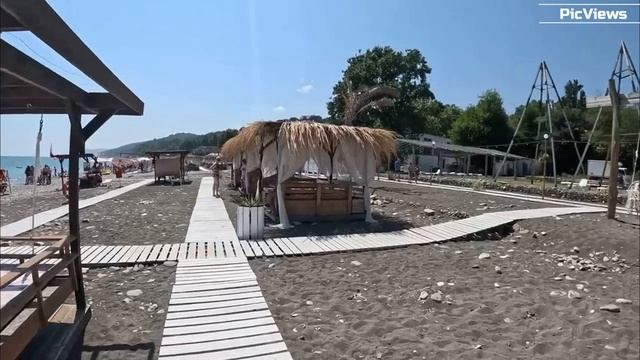 Сочи Лазаревское пляж Аквамарин сегодня 14 июля 2025. Море и погода в Лазаревском сейчас. Обстановка