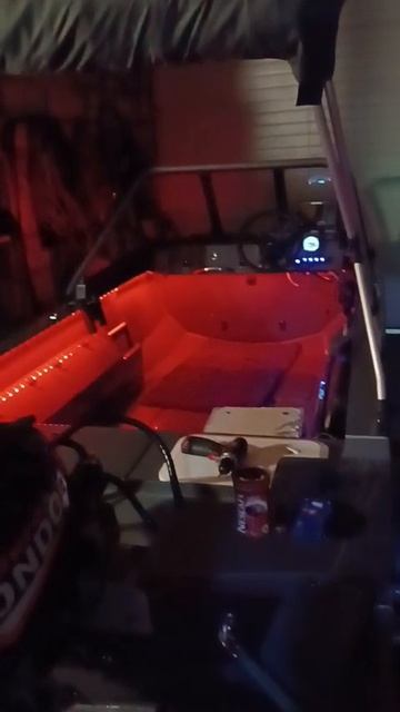 подсветка кокпита в лодке свиммер 400r