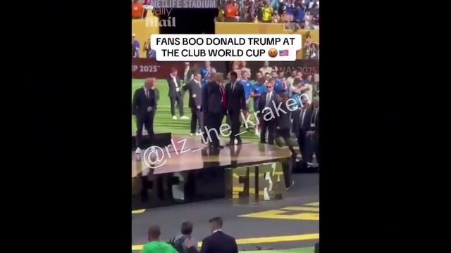Трампа уже матерят