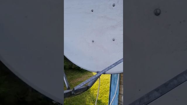 С годами деревья выросли и сигнал пропал на антенне.