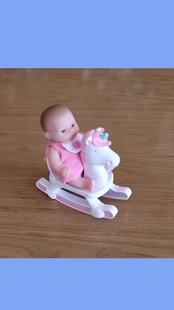 Милые маленькие куколки-малышки с детскими игрушками и детским домиком #Шорты #Short