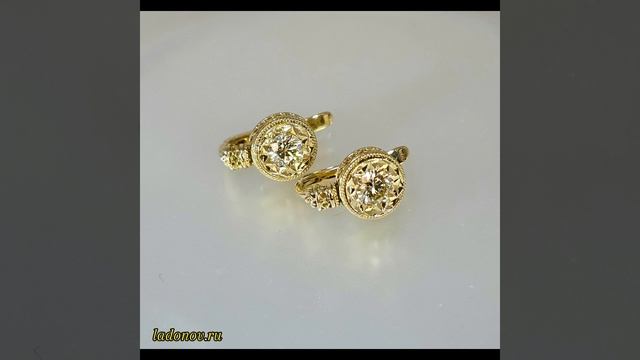 В гробу карманы есть.)