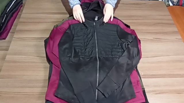 Лот 267 Толстовки , ветровки пыльники AVIA 7,5 кг  1800 р кг 18 ед