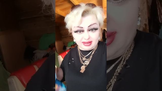 Меня выгнали из дома !)))