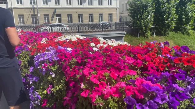 Казань сегодня. По улицам