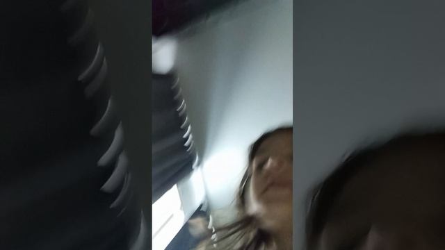 укладываю милку спать😴😪