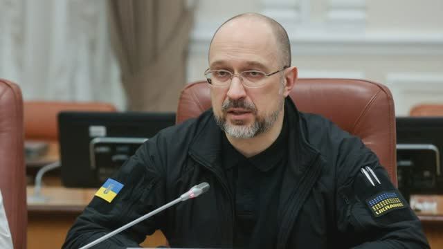 Шмыгаль возглавит Минобороны Украины // Дмитрий Быков объявлен в розыск // 14 лет колонии Акунину