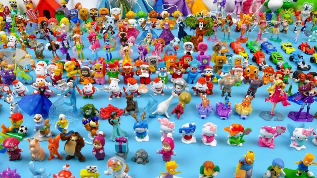 ОБЗОР НА МОИ КИНДЕР-ИГРУШКИ //Ника Мегас