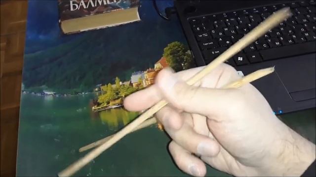 Как держать палочки для суши