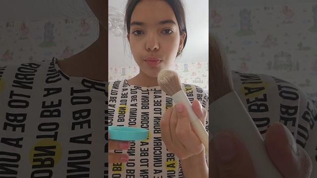 Влог продолжение на 3 минуты
  Крашусь, делаю причёску 🥰❤️💕🌸