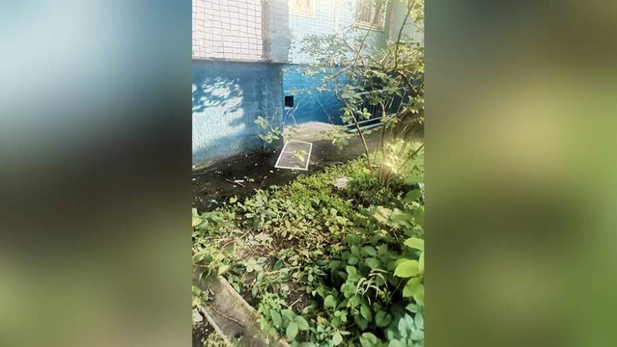 В Москве с девятого этажа жилого дома выпала девочка