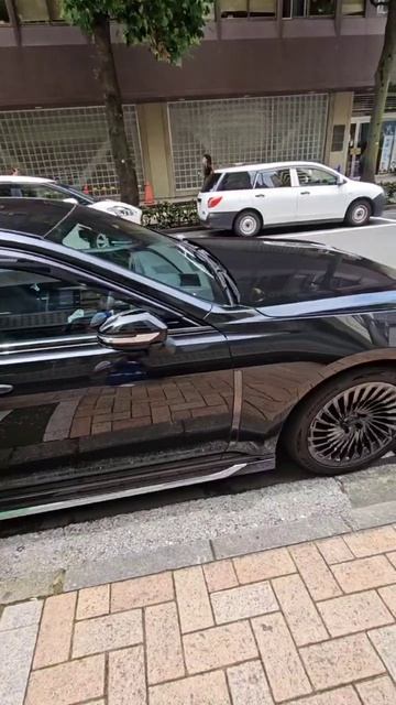 Новенький идеальный краун...