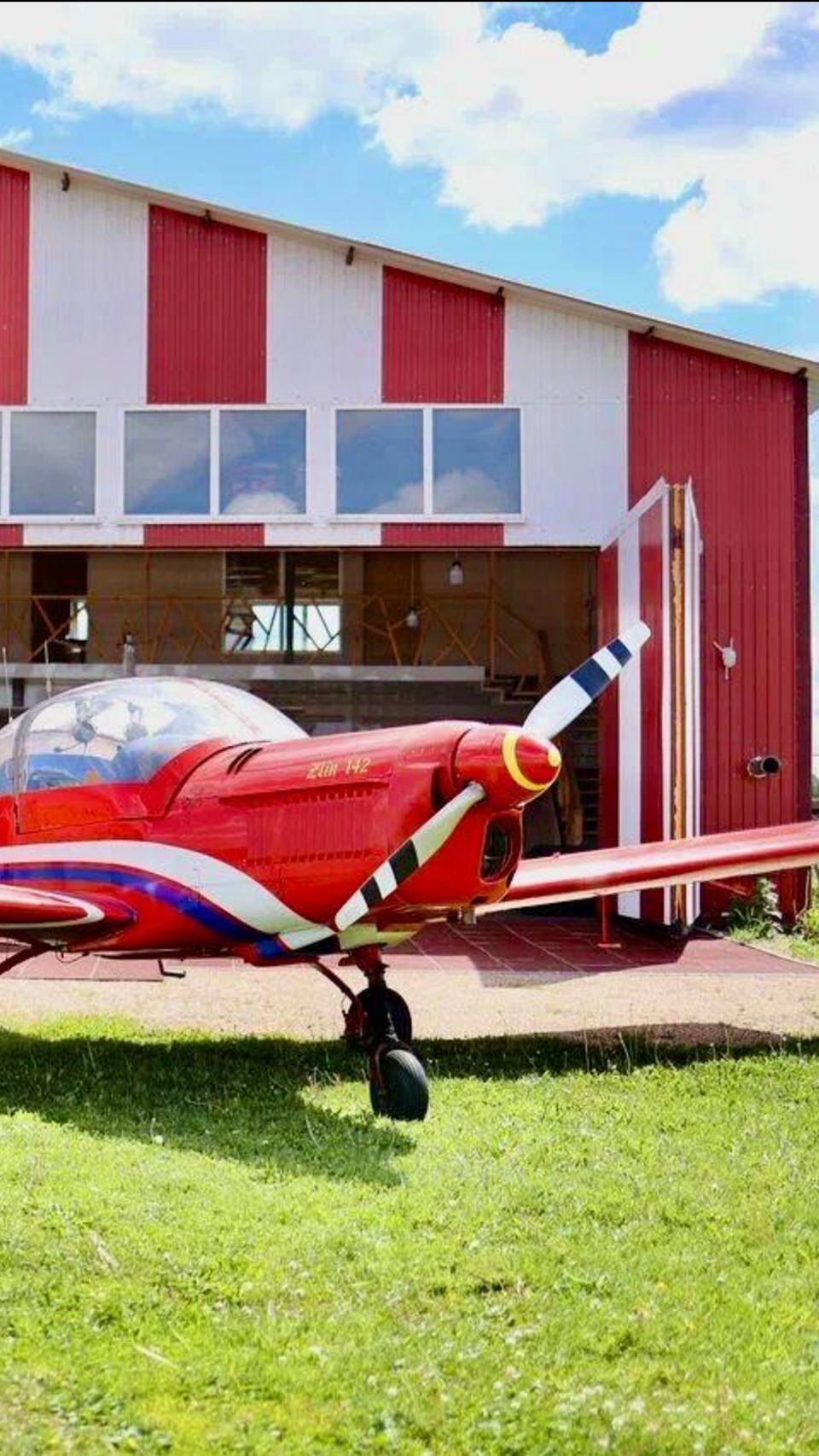Википедия Zlin Z-142