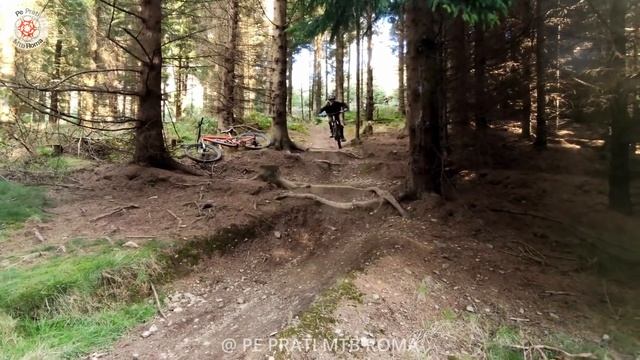 49   2025's MOST INSANE MTB CRASHES #epicfails