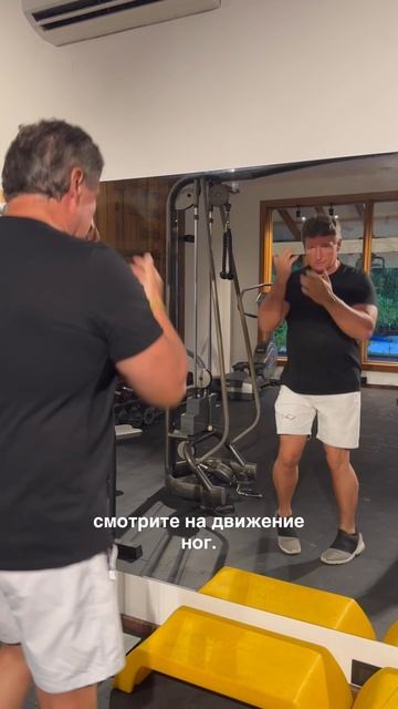 Как размяться перед тренировкой за одну минуту 😉