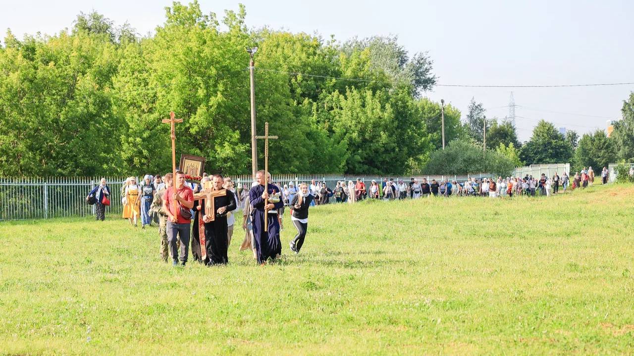 Крестоходцы со всей страны собрались в бывшем селе Тайнинском