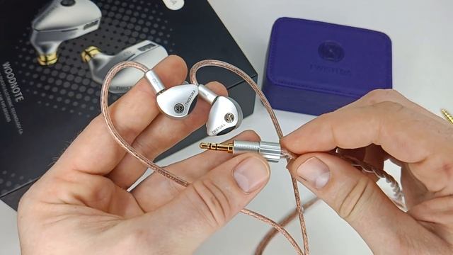 Twistura WoodNote наушники для искушённых меломанов, ценящих глубину, точность и драйв