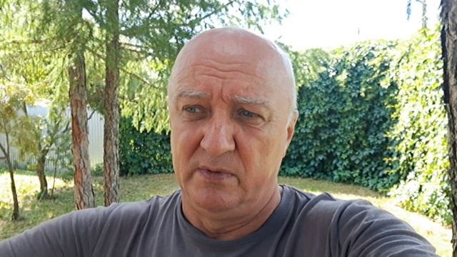 Про торгашей и пчеловодов