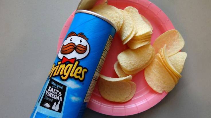 ОТКРЫВАЕМ PRINGLES - БОЛЬШАЯ РАСПАКОВКА ЧИПСОВ