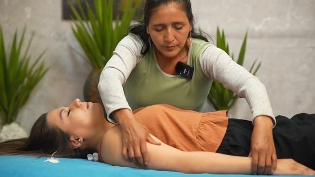 SUSUREOS | MASSAGE | ASMR