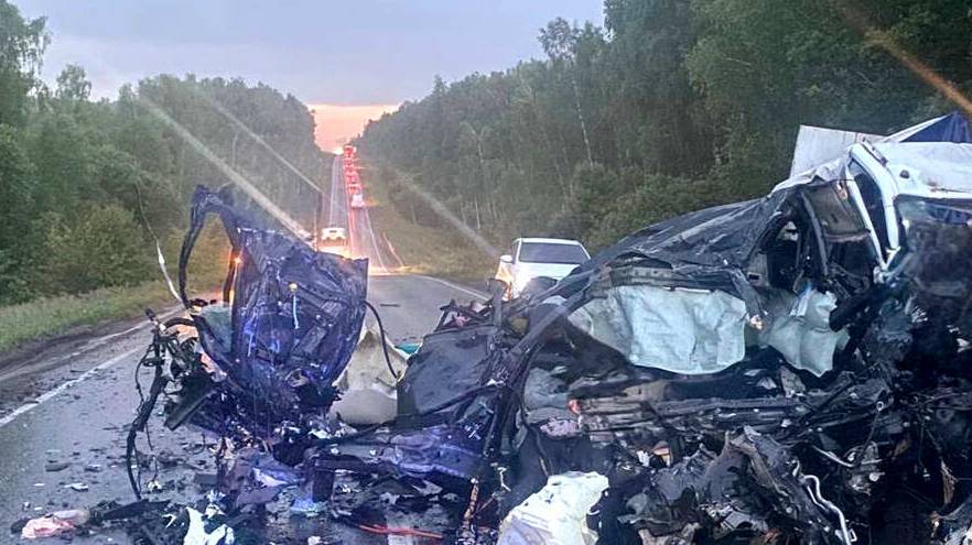 Пять человек погибли в страшном ДТП с двумя машинами под Калугой