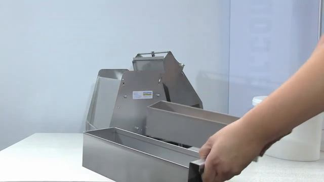 Ручные желобковые делители проб с различными типами шарнирных контейнеров
