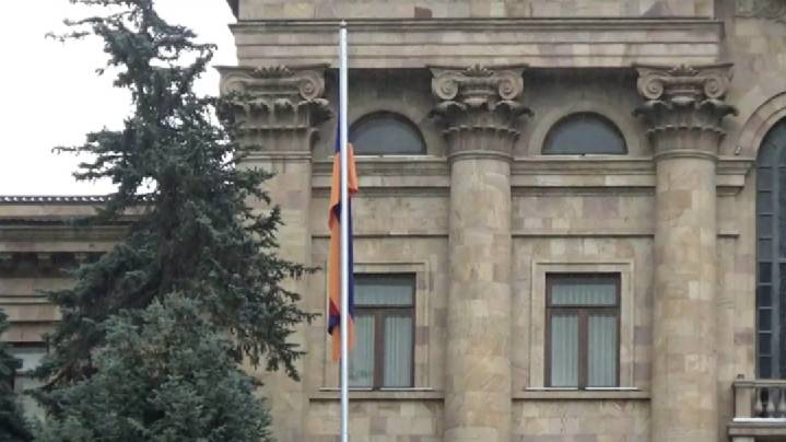 Оппозиция в парламенте Армении оспорит закон о национализации "Электросетей"