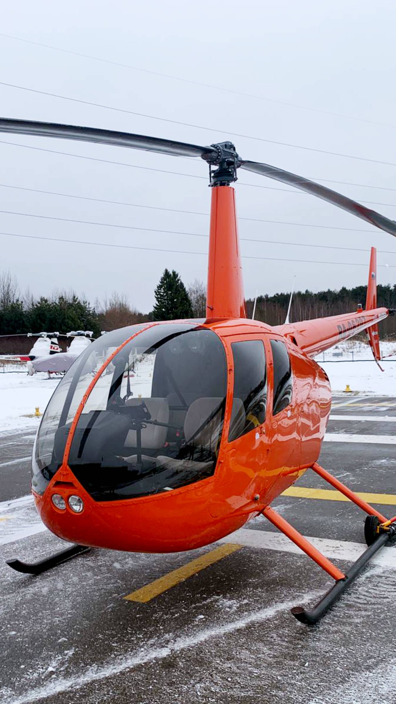 Подготовка к взлёту: запуск Robinson R44 Raven II