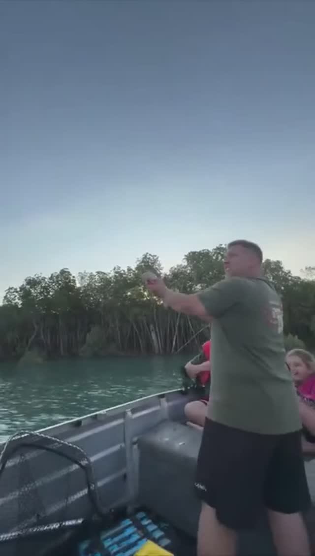 Лови, не жалко!!!😂