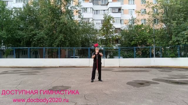 Разминка со спортивной алебардой Гуань дао (7)
