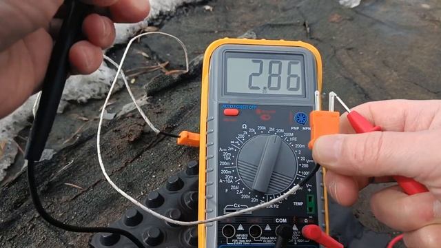 Замеры влажности и температуры под отмосткой