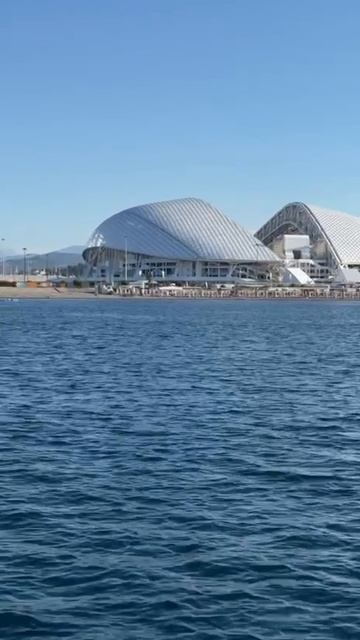 Прогулка на яхте в открытое море
