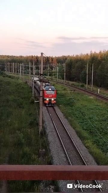 очень быстрый электровоз