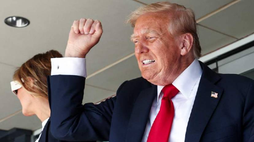 Больше половины американцев недовольны работой Трампа