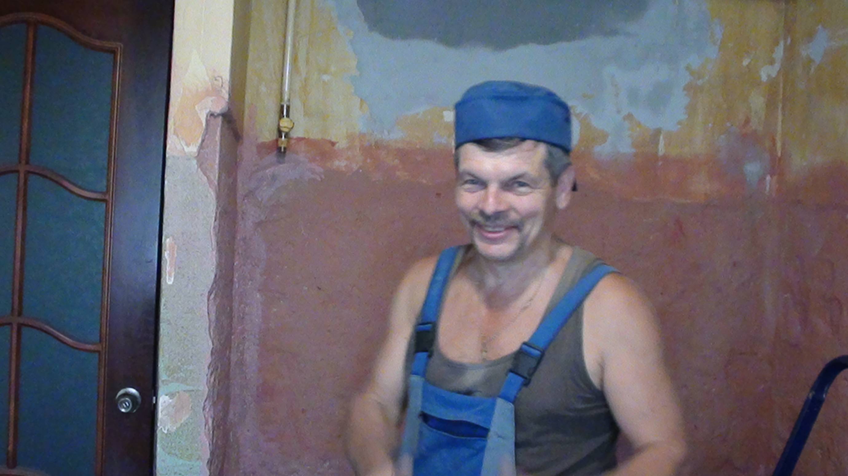 Начало ремонта в кухне квартиры// Подготовительные работы в разгаре