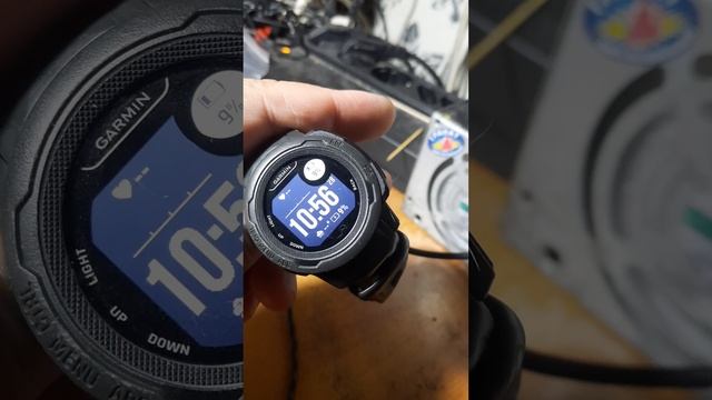 Умные часы Garmin Instinct 2S.