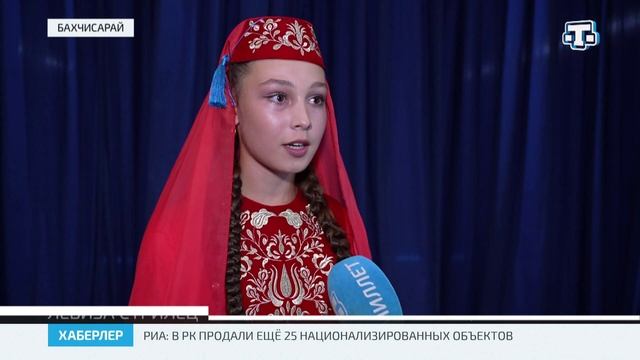 В Бахчисарае прошёл концерт крымскотатарских ансамблей «Эбедиет» и «Мирас»