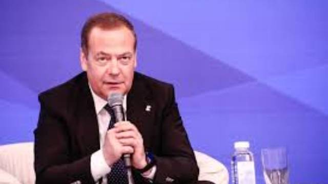 Дмитрий Медведев назвал заявление Дональда Трампа театральным