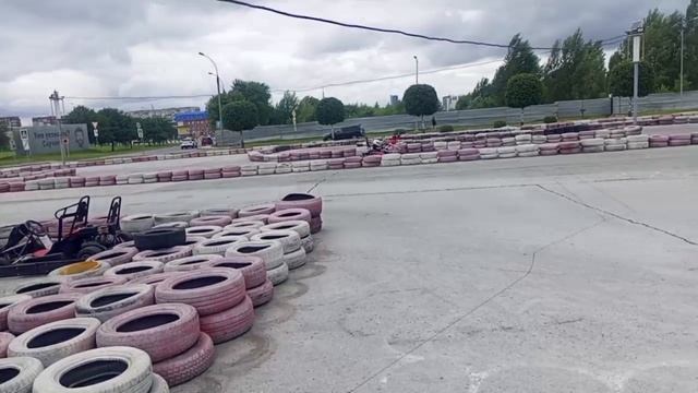 Влог: Забрали Ярослава из лагеря. 🏖️ Роллы, пицца. 🍣🍕 Картинги 🏎️