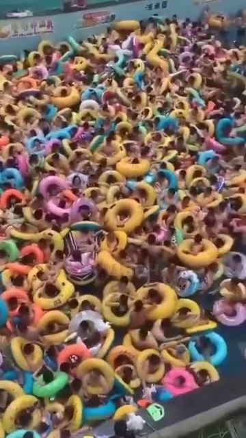 Как узнать своего заграницей 😂