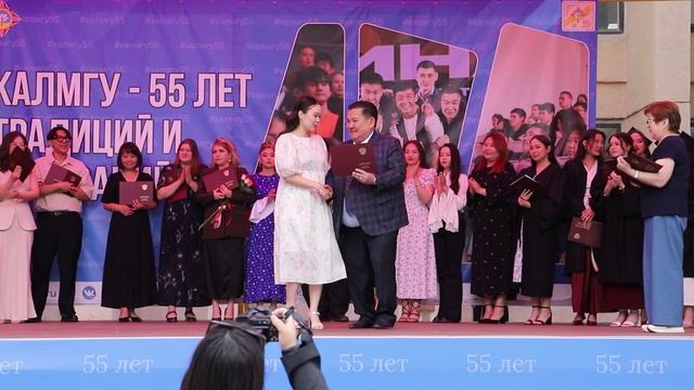 Вручение дипломов на Гуманитарном факультете