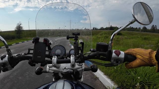 По Карелии на Royal Enfield Super Meteor 650. Одиночное мотопутешествие. День 1: Москва - Валдай