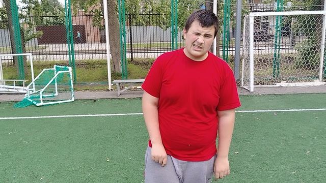 Учим вас играть в футбол. Часть 1: финты