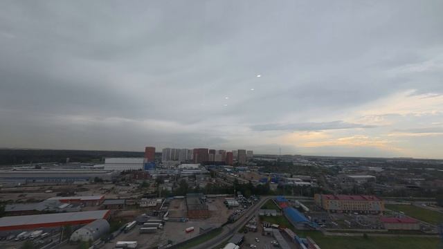 Атмосферный фронт прибывший  в Москву 15.07.2025