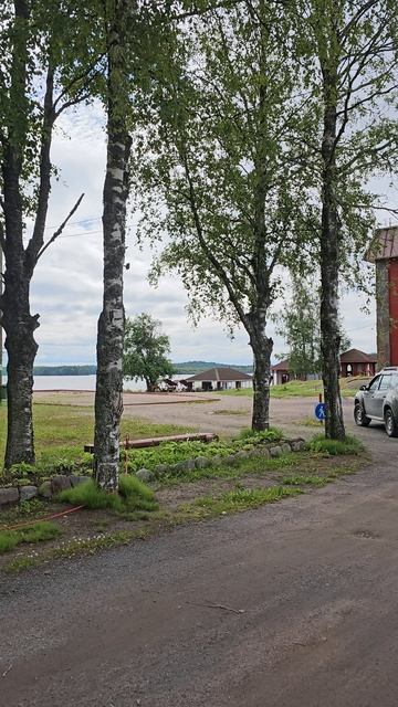 Здание "Длинный берег" в Питкяранта во время войны, в основном, использовалось как финские казармы