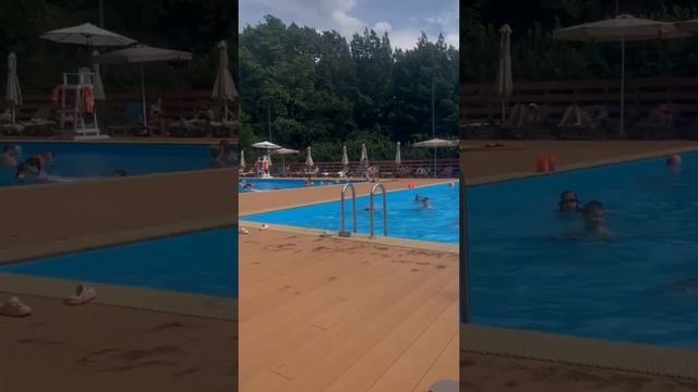 Москва + 33 и открытый летний бассейн в парке