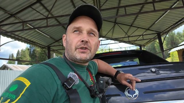ИЗМЕЛЬЧИТЕЛЬ В ДЕЛЕ! СПИЛИЛ ОРЕШНИК И СДЕЛАЛ ЩЕПУ.