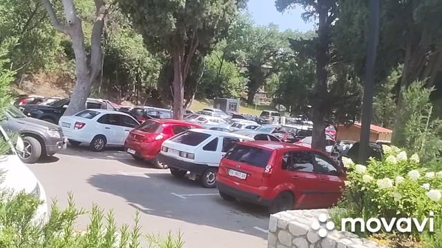 Алупка. Нагорная улица. Храм Архангела Михаила. Детский парк у санатория Солнечный