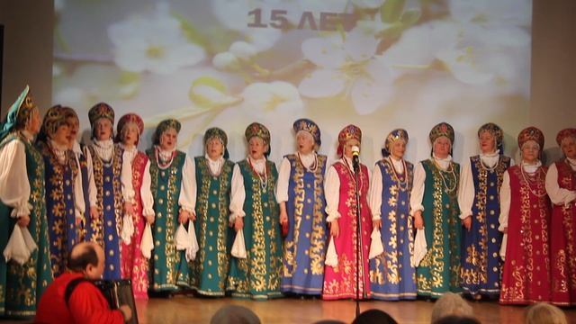 "Утушки" Хор Рязаночка. 
Руководитель Ревера Надежда Дмитриевна